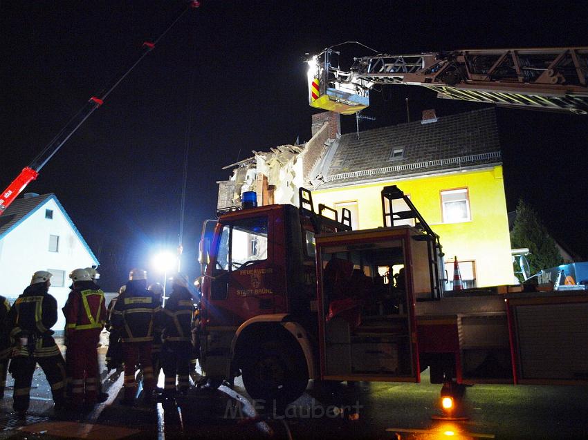 Hausexplosion Bruehl bei Koeln Pingsdorferstr P224.JPG